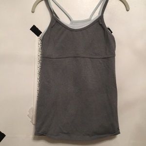 GapFit workout tank top with built in blue bra